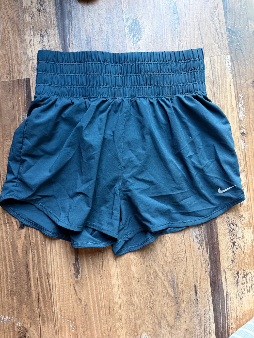 Nike Women’s DriFit Deep Teal Elastic-Waist Athletic Shorts M 0179
